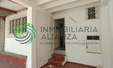 casa en venta en el refugio. Cod V61762