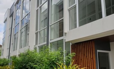 Brand new stylish shaw mandaluyong townhouse near san juan