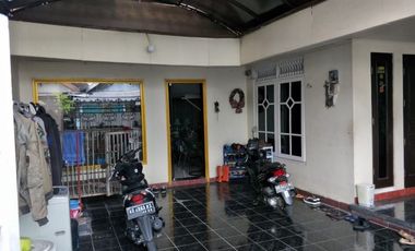 Dijual Rumah di jl. Parkit Manahan Surakarta Banjarsari Solo