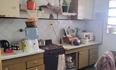 CASA 2 DORMITORIOS SOBRE LOTE PROPIO VILLA BALLESTER