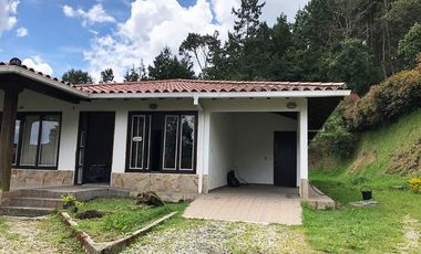 PR14035 Casa en arriendo en el sector El Escobero