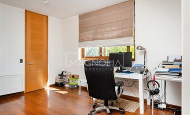 Funcional casa 4D/4B + SERVICIO Colina