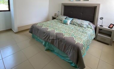 Casa 2 Plantas, 3 recamaras, al norte de Merida, excelente, desarrollo con amenidades