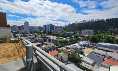 SE ARRIENDA AMPLIA OFICINA CON TERRAZA EN TORRE MÉDICA