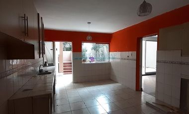 Casas como Terreno Venta CAL. MARIO VALDIVIA  - SAN MIGUEL