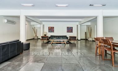 Amplio departamento con jardín en La Dehesa Central