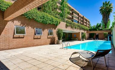 Amplio departamento con jardín en La Dehesa Central