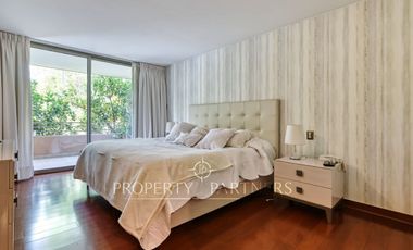 Amplio departamento con jardín en La Dehesa Central