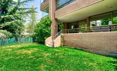 Amplio departamento con jardín en La Dehesa Central