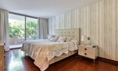 Amplio departamento con jardín en La Dehesa Central