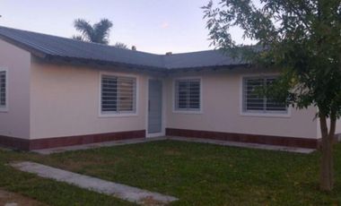 Casa de 3 ambientes en Bº cerrado - TORTUGUITAS