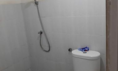 Apt. Puncak Dharmahusada Lt 11 Semi furnish Hadap Selatan
