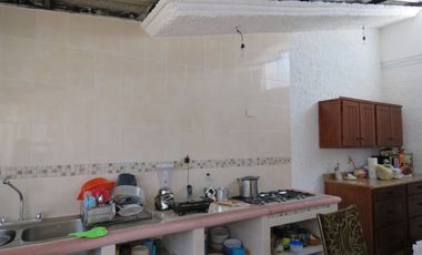 Casa sola con alberca en jiutepec, morelos.