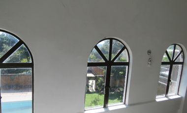 Casa sola con alberca en jiutepec, morelos.