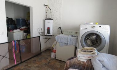 Casa sola con alberca en jiutepec, morelos.