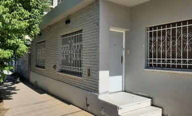 Casa Céntrica en Sargento Cabral y Santiago del Estero