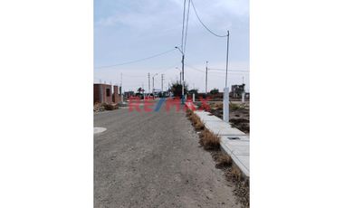 ¡Oportunidad Única en Montebello, Piura! 🏡✨
Terreno de 101 m² en la urbanización Montebello, Los Ejidos Norte, Piura.
💵 Precio: $16,700
Detalles de