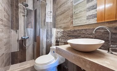 Casa en arriendo de 6 dorm., Santa Mónica, Coquimbo