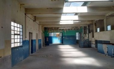 Galpón 2200m2 S/lote 26x46 En 3 Plantas Zonif: R2b2 - Monte Castro