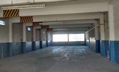 Galpón 2200m2 S/lote 26x46 En 3 Plantas Zonif: R2b2 - Monte Castro