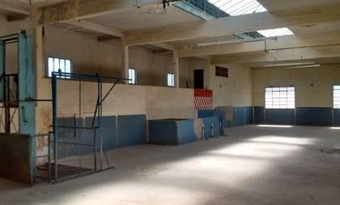 Galpón 2200m2 S/lote 26x46 En 3 Plantas Zonif: R2b2 - Monte Castro