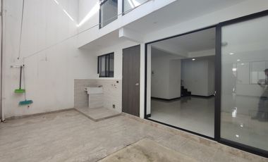 casa en venta en lomitas del trapiches. Cod V30039