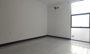casa en venta en lomitas del trapiches. Cod V30039
