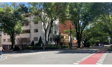 VENTA DE LOCAL COMERCIAL EN CALASANZ, EXCELENTE UBICACIÓN.