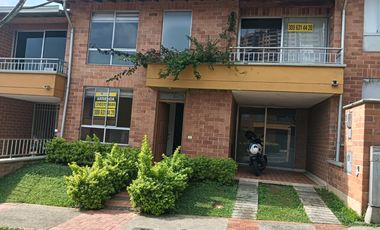 casa en arriendo en suramérica. Cod A215569