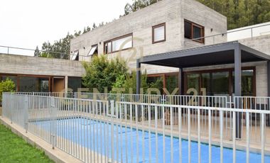 Arriendo Casa 4D 3B 3E en Valle de Mitrinhue Km 21