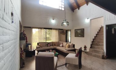 Casa en Venta de 4 habitaciones en Planta Baja con Terreno de 1800m², Valle de los Chillos, Conocoto