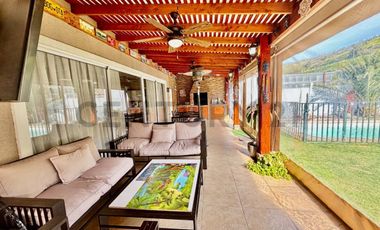 SE VENDE HERMOSA CASA EN SANTA ELENADE CHICUREO DE 6 DORMITORIOS