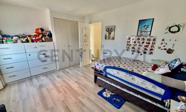 SE VENDE HERMOSA CASA EN SANTA ELENADE CHICUREO DE 6 DORMITORIOS