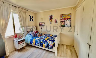 SE VENDE HERMOSA CASA EN SANTA ELENADE CHICUREO DE 6 DORMITORIOS