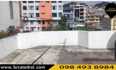 Local de venta en Recinto Ferial – código:19919