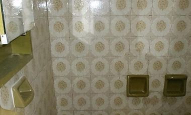 Departamento de 4 ambientes con cochera, Quilmes centro.