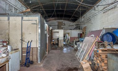 GALPON + LOCAL COMERCIAL VENTA MACROCENTRO 454 M2