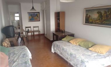 Un Ambiente Con Vista Plena Al Mar