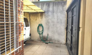 Venta Casa 3 amb lote propio- Jose León Suarez