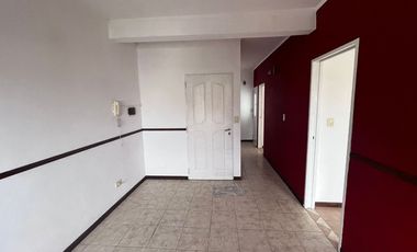 Departamento Tipo Casa en venta en Remedios de Escalada Este