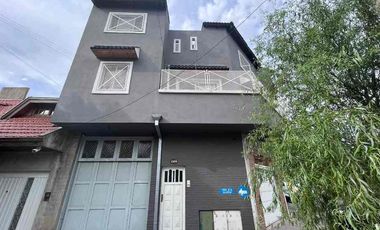 Departamento Tipo Casa en venta en Remedios de Escalada Este