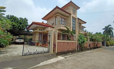 Rumah Mewah Luas & Asri 100 mtr Ke Jalan Raya Jatiwaringin, bekaai