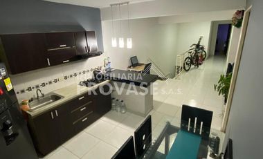 casa en venta en niza. Cod V102835