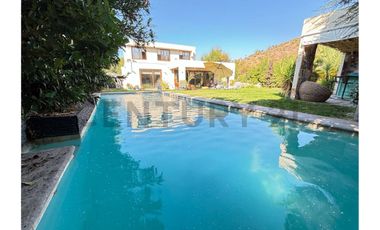 VENDO EXCLUSIVA CASA EN SANTA ELENA CHICUREO NORTE