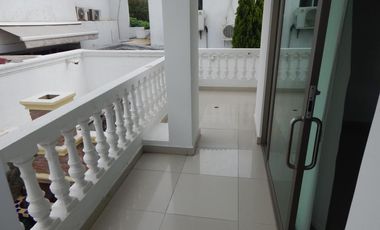 casa en venta en villa santos. Cod V66237