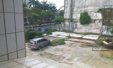 JUAL CEPAT Gedung Kantor di Jendral Sudirman Balikpapan 3 Lt