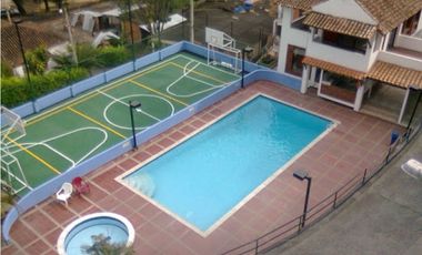 Maat vende Casa en Conjunto -Villeta, 210M2 $400Millones
