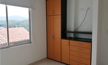 Maat vende Casa en Conjunto -Villeta, 210M2 $400Millones