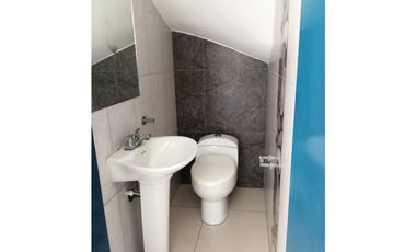 Maat vende Casa en Conjunto -Villeta, 210M2 $400Millones