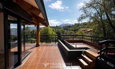 Casa en arriendo de 5 dorm. en Lo Barnechea